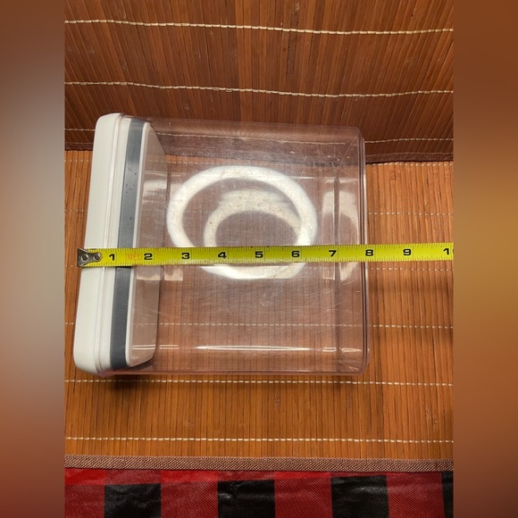 RELIST 4 Better Homes & Gardens Canisters Flip-Seal Food Storage Containers - Picture 14 of 14